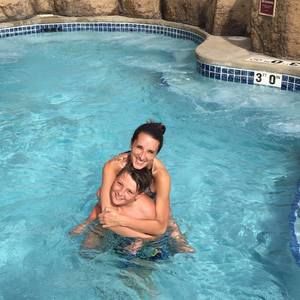 Meet your Posher, Kara